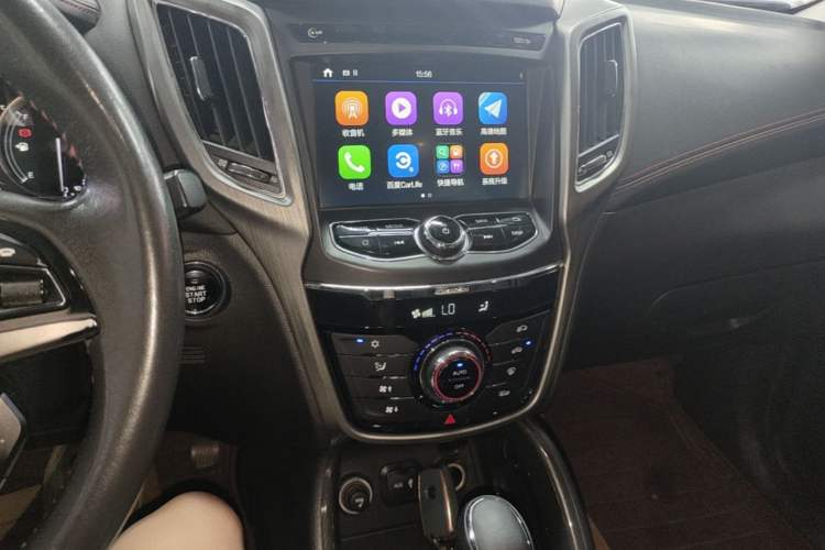 Used CHANGAN CS75 2017 Shangkui Edition 1.5T Automatic Fengxiang Model Audio And AC Panel