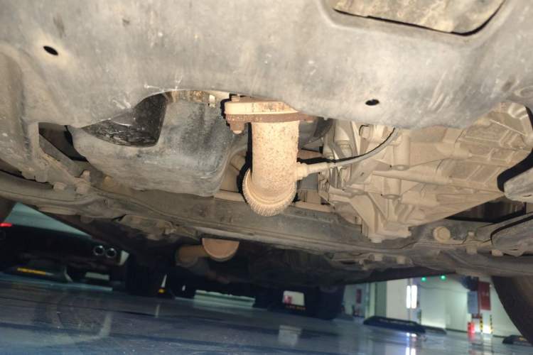 Used CHANGAN CS75 2017 Shangkui Edition 1.5T Manual Fengxiang Model Chassis Front