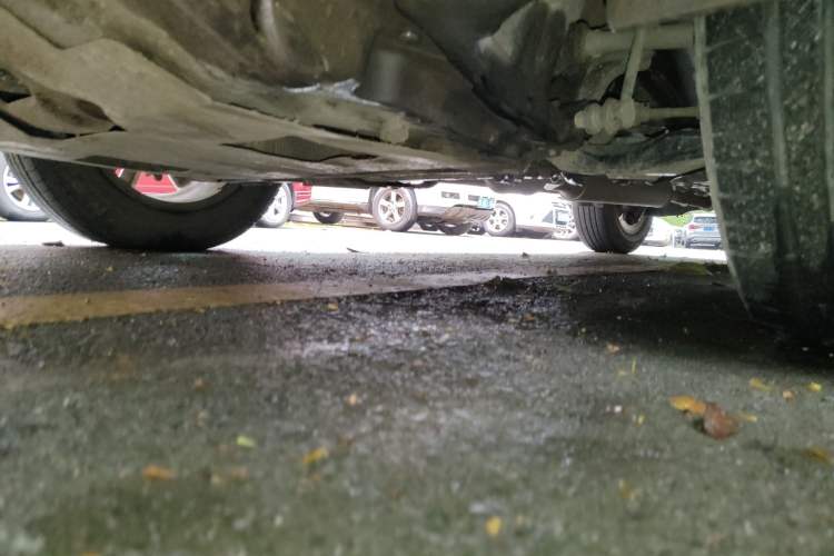 Used CHANGAN CS75 2017 Shangkui Edition 1.5T Automatic Fengxiang Model Chassis Front Left