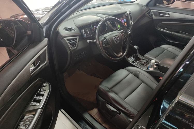Used CHANGAN CS75 2017 Shangkui Edition 1.5T Automatic Fengxiang Model Driver Seat