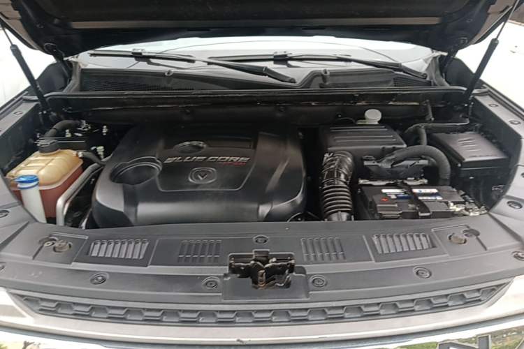 Used CHANGAN CS75 2017 Shangkui Edition 1.5T Automatic Fengxiang Model Engine Bay