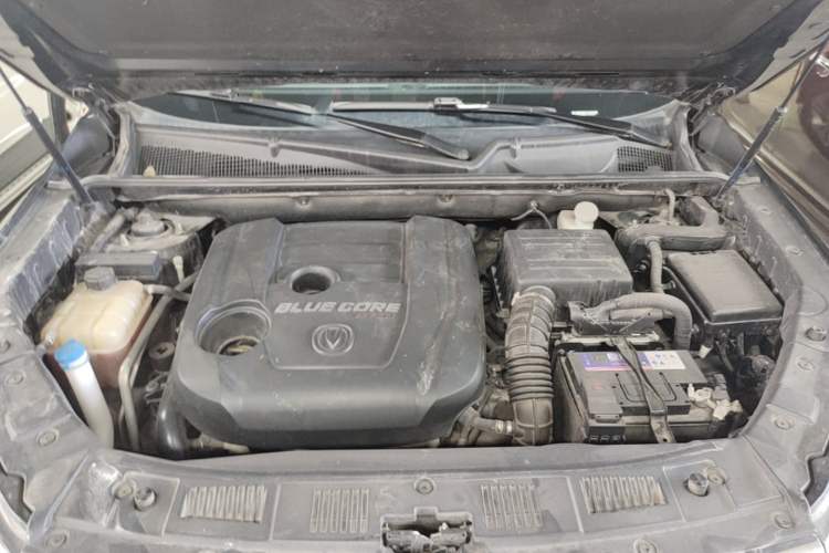 Used CHANGAN CS75 2017 Shangkui Edition 1.5T Automatic Fengxiang Model Engine Bay