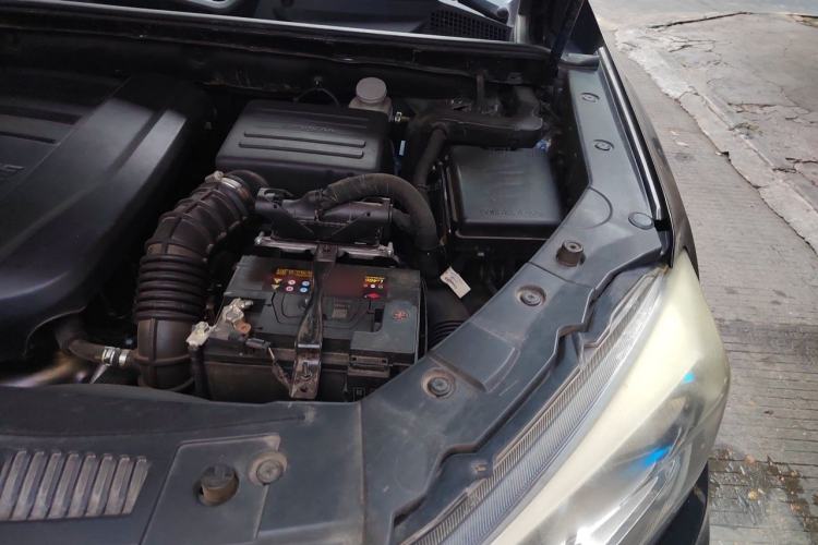 Used CHANGAN CS75 2017 Shangkui Edition 1.5T Manual Fengxiang Model Engine Bay Left