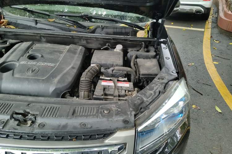 Used CHANGAN CS75 2017 Shangkui Edition 1.5T Automatic Fengxiang Model Engine Bay Left