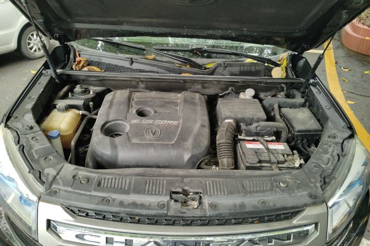 Used CHANGAN CS75 2017 Shangkui Edition 1.5T Automatic Fengxiang Model Engine Bay