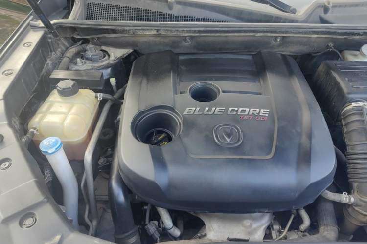 Used CHANGAN CS75 2017 Shangkui Edition 1.5T Automatic Fengxiang Model Engine Bay Right