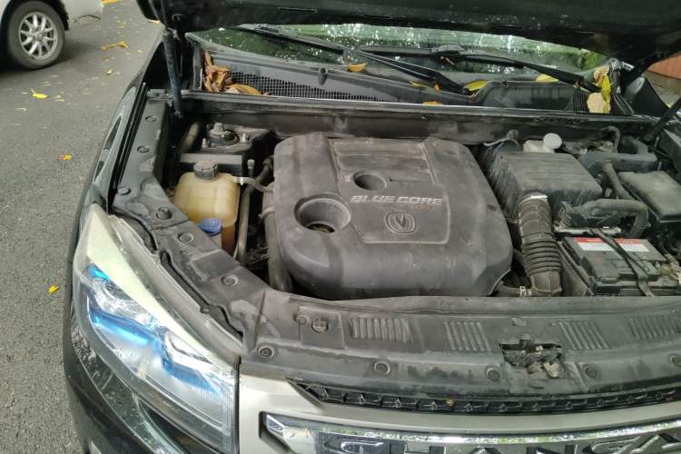 Used CHANGAN CS75 2017 Shangkui Edition 1.5T Automatic Fengxiang Model Engine Bay Right