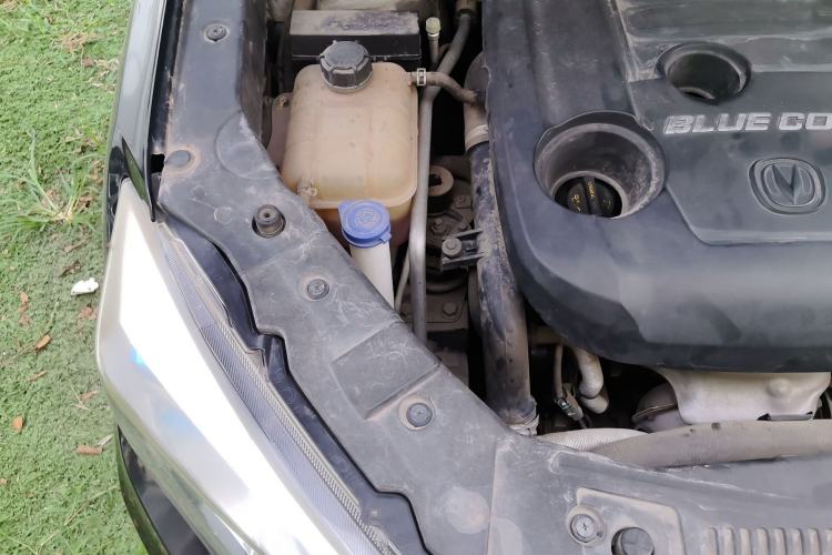 Used CHANGAN CS75 2017 Shangku Edition 1.5T Manual ZhiXiang Model Engine Bay Right