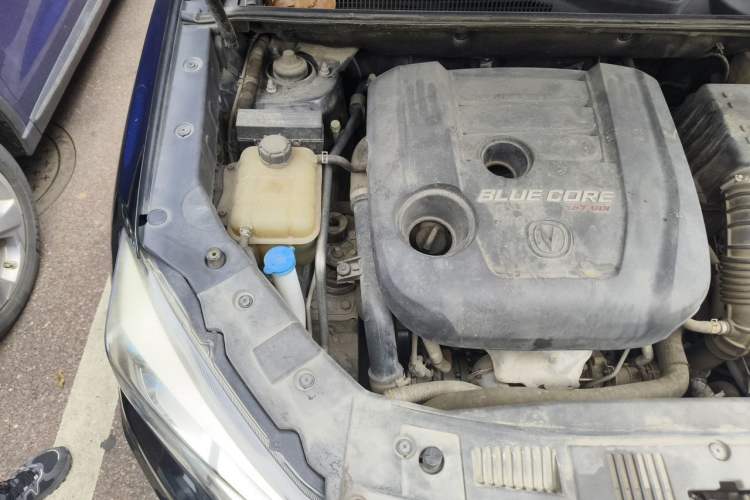 Used CHANGAN CS75 2017 Shangkui Edition 1.5T Manual Fengxiang Model Engine Bay Right