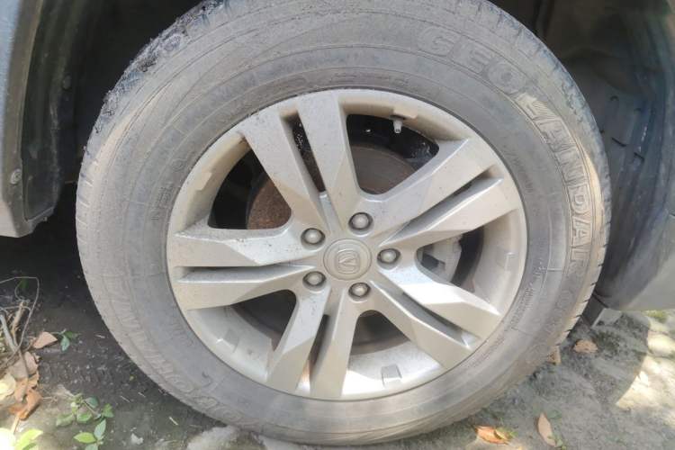 Used CHANGAN CS75 2017 Shangku Edition 1.5T Manual ZhiXiang Model Exterior 1