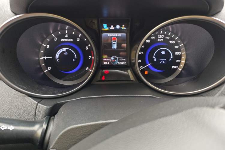 Used CHANGAN CS75 2017 Shangku Edition 1.5T Manual ZhiXiang Model Instrument Cluster