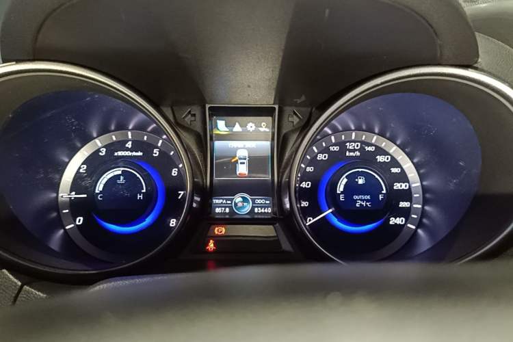 Used CHANGAN CS75 2017 Shangku Edition 1.5T Manual ZhiXiang Model Instrument Cluster