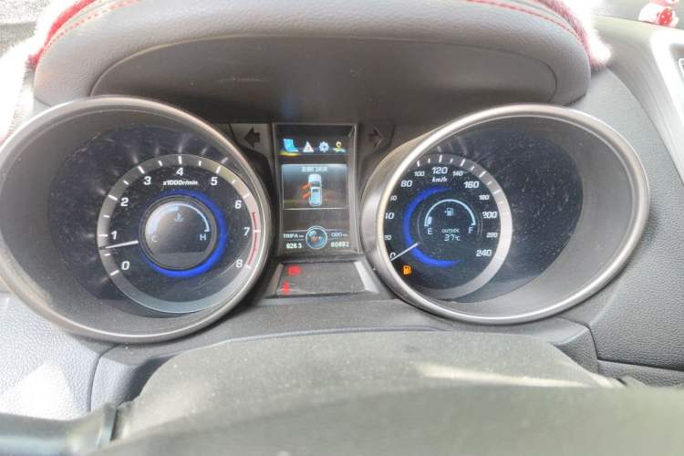 Used CHANGAN CS75 2017 Shangku Edition 1.5T Manual ZhiXiang Model Instrument Cluster