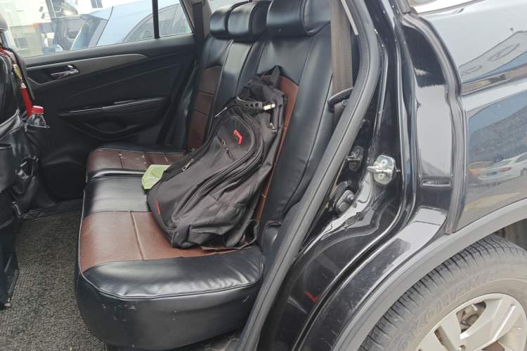 Used CHANGAN CS75 2017 Shangkui Edition 1.5T Manual Fengxiang Model Left Rear Seat