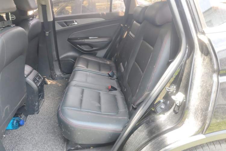Used CHANGAN CS75 2017 Shangku Edition 1.5T Manual ZhiXiang Model Left Rear Seat