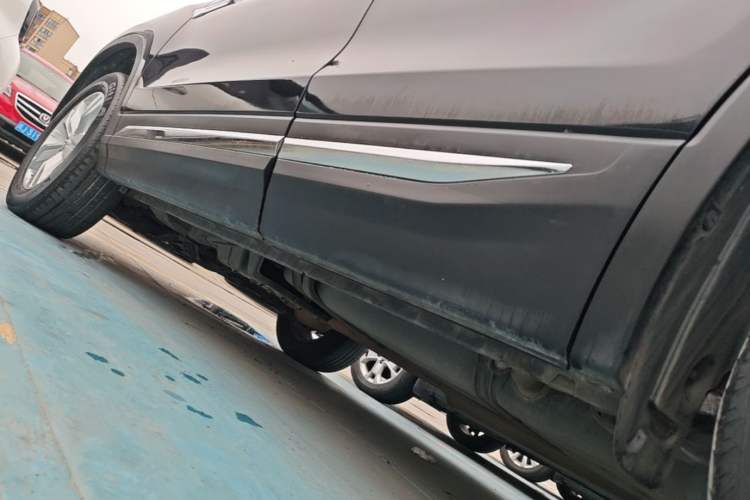 Used CHANGAN CS75 2017 Shangku Edition 1.5T Manual ZhiXiang Model Left Side Sill