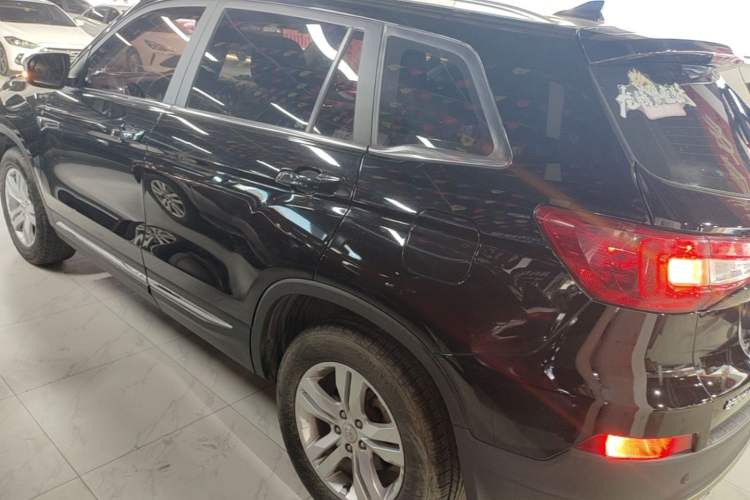Used CHANGAN CS75 2017 Shangkui Edition 1.5T Automatic Fengxiang Model Rear Left 45 Deg