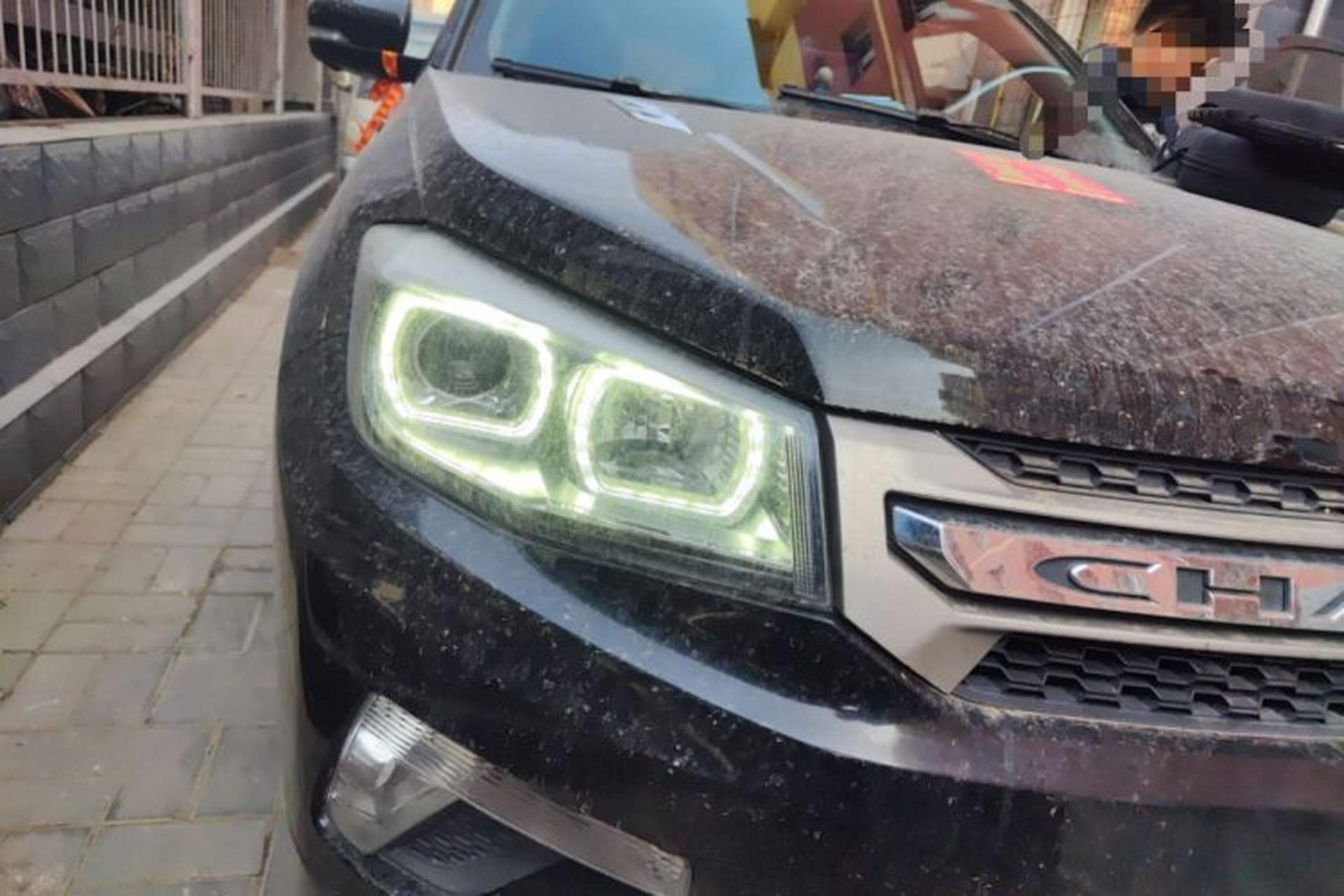 Used CHANGAN CS75 2017 Shangkui Edition 1.5T Manual Luxury Model Right Front Headlight