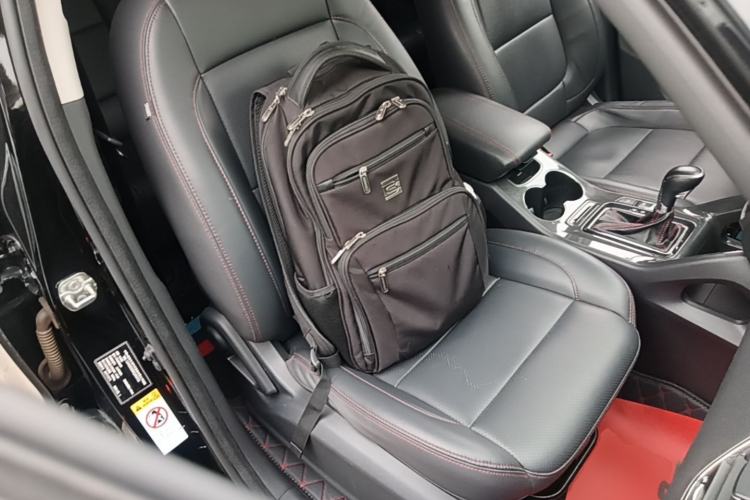 Used CHANGAN CS75 2017 Shangkui Edition 1.5T Automatic Fengxiang Model Right Front Seat