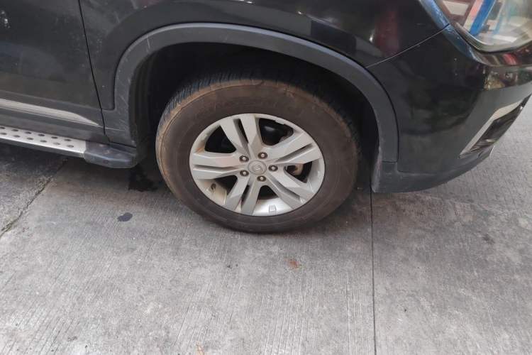 Used CHANGAN CS75 2017 Shangkui Edition 1.5T Manual Fengxiang Model Right Front Wheel Hub