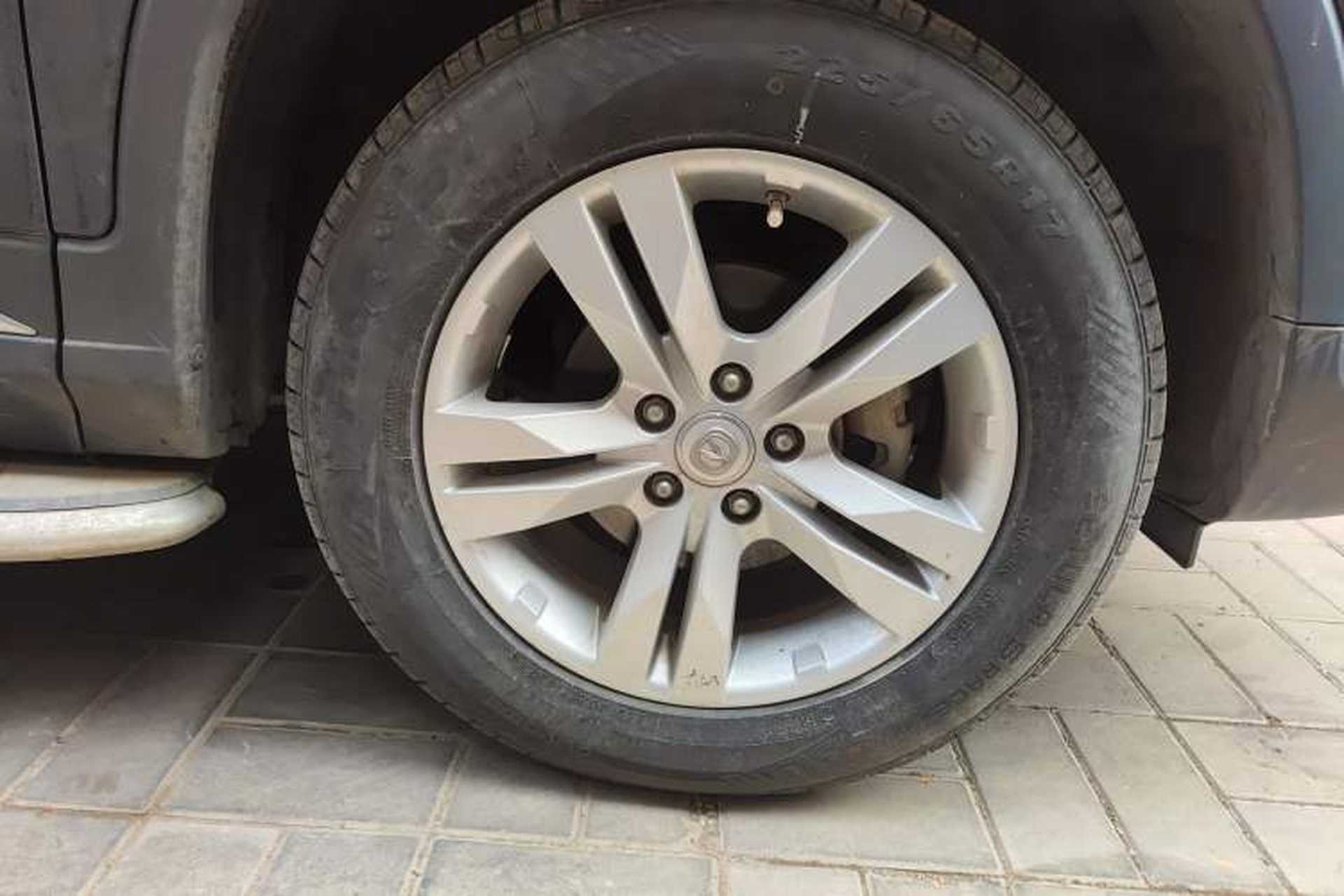 Used CHANGAN CS75 2017 Shangkui Edition 1.5T Manual Luxury Model Right Front Wheel Hub