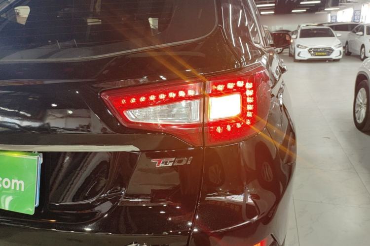 Used CHANGAN CS75 2017 Shangkui Edition 1.5T Automatic Fengxiang Model Right Rear Taillight