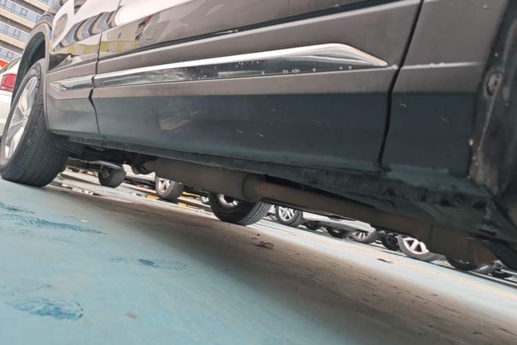 Used CHANGAN CS75 2017 Shangku Edition 1.5T Manual ZhiXiang Model Right Side Sill