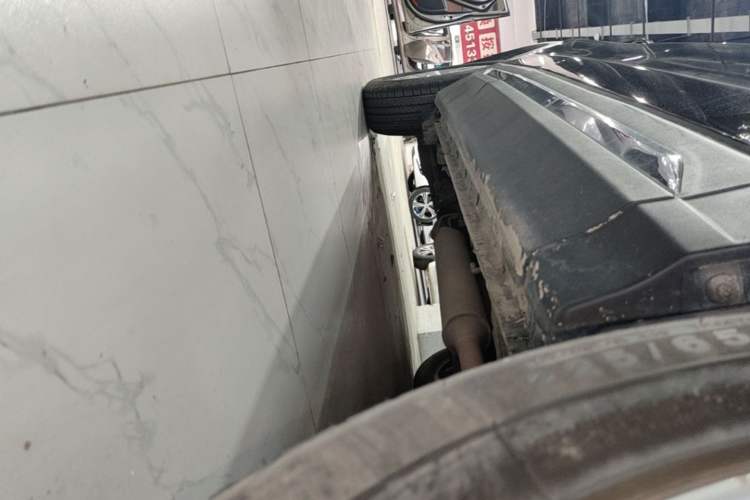 Used CHANGAN CS75 2017 Shangkui Edition 1.5T Automatic Fengxiang Model Right Side Sill