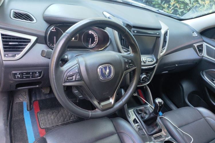 Used CHANGAN CS75 2017 Shangku Edition 1.5T Manual ZhiXiang Model Steering Wheel