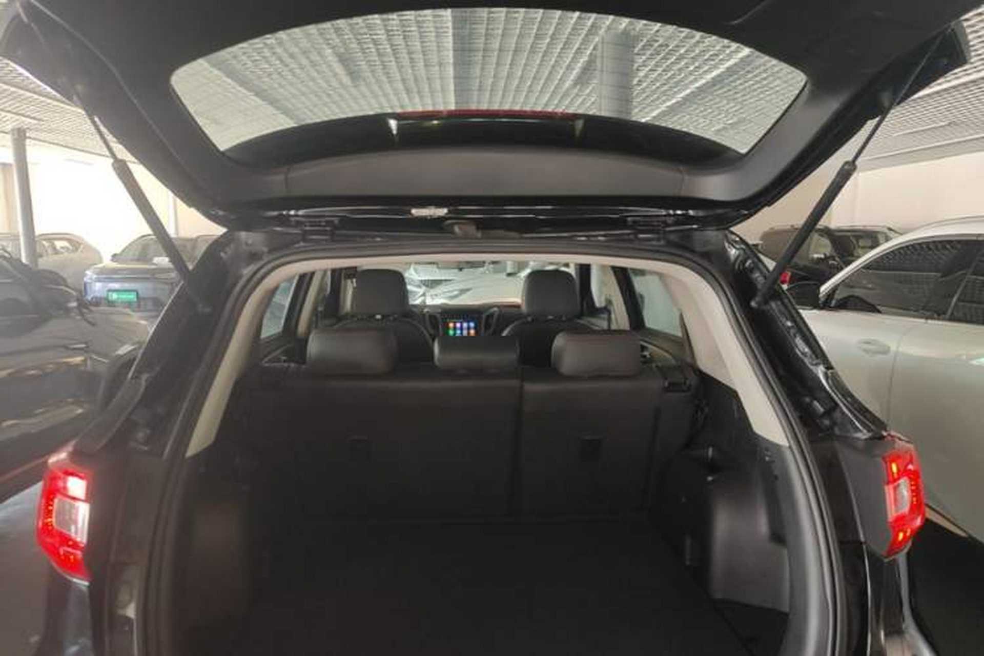 Used CHANGAN CS75 2017 Shangkui Edition 1.5T Manual Fengxiang Model Trunk