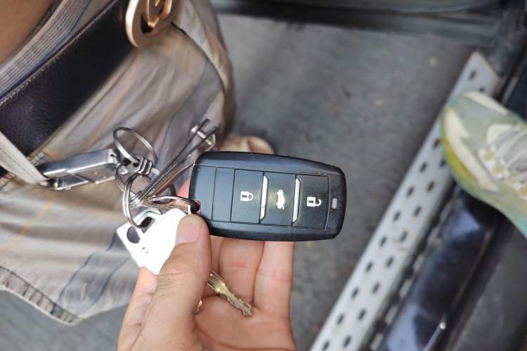Used CHANGAN CS75 2017 Shangkui Edition 1.5T Manual Fengxiang Model Vehicle Key