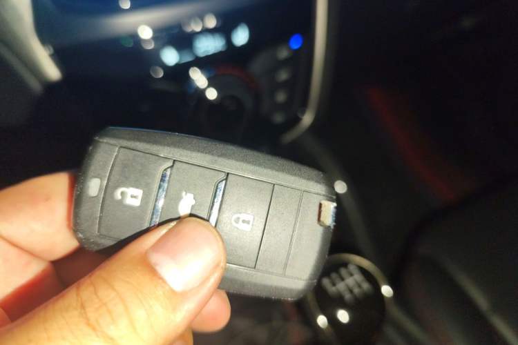Used CHANGAN CS75 2017 Shangkui Edition 1.5T Manual Fengxiang Model Vehicle Key