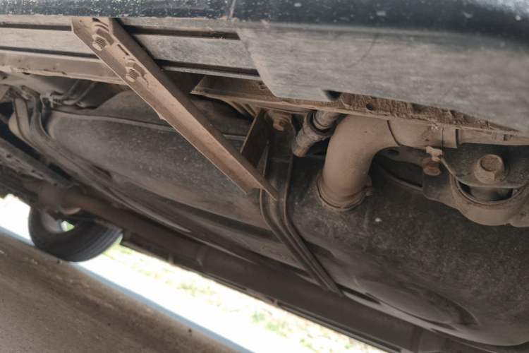 Used CHANGAN CS75 2017 Shangkui Edition 1.5T Automatic Fengxiang Model Chassis Rear Left