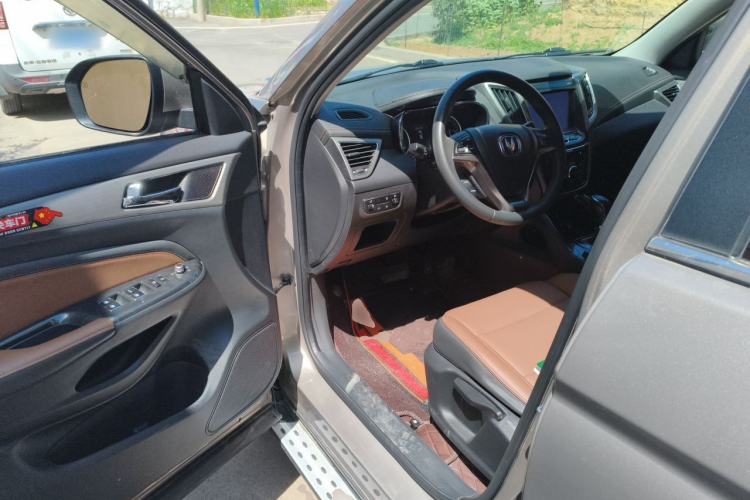 Used CHANGAN CS75 2017 Shangkui Edition 1.5T Automatic Fengxiang Model Driver Seat