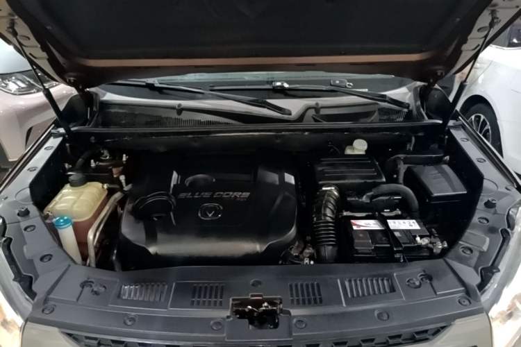 Used CHANGAN CS75 2017 Shangkui Edition 1.5T Automatic Fengxiang Model Engine Bay