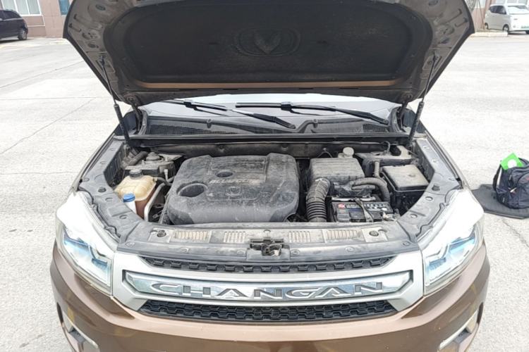Used CHANGAN CS75 2017 Shangkui Edition 1.5T Automatic Fengyue Model Engine Bay