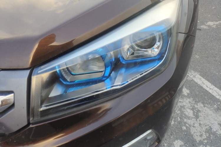 Used CHANGAN CS75 2017 Shangkui Edition 1.5T Automatic Fengyue Model Left Front Headlight