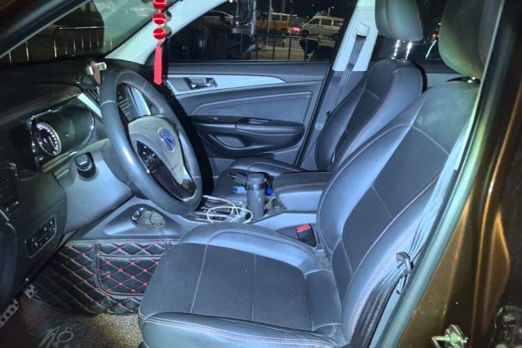 Used CHANGAN CS75 2017 Shangkui Edition 1.5T Automatic Fengxiang Model Left Front Seat