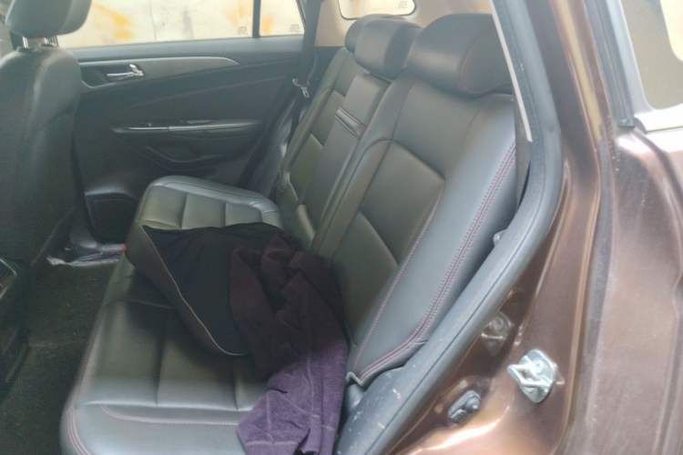 Used CHANGAN CS75 2017 Shangkui Edition 1.5T Manual Fengxiang Model Left Rear Seat