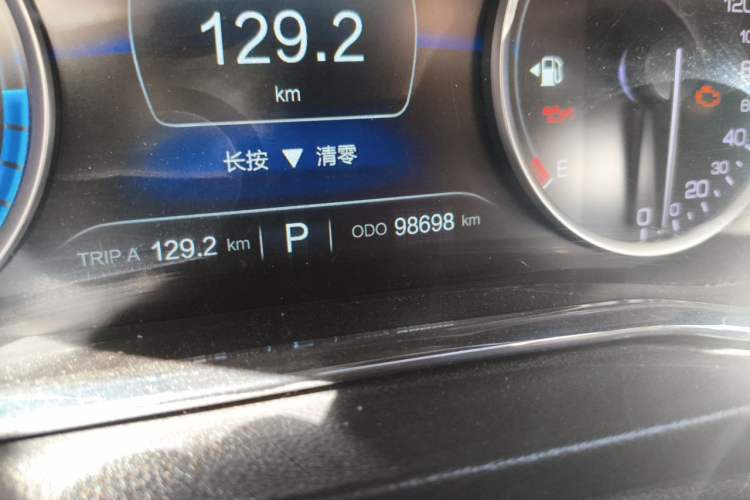 Used CHANGAN CS75 2017 Shangkui Edition 1.5T Automatic Fengxiang Model Odometer Close Up