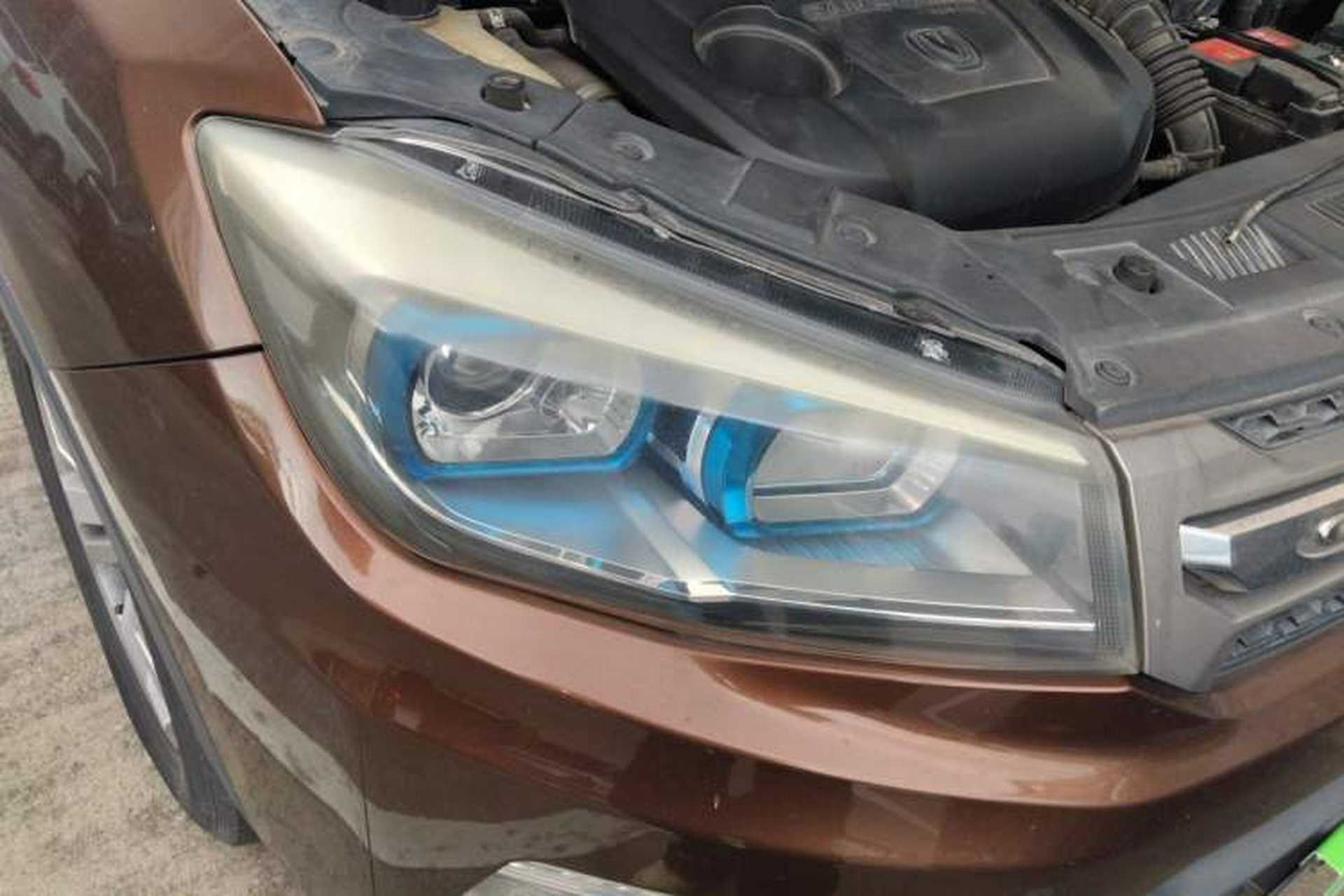 Used CHANGAN CS75 2017 Shangkui Edition 1.5T Automatic Fengyue Model Right Front Headlight