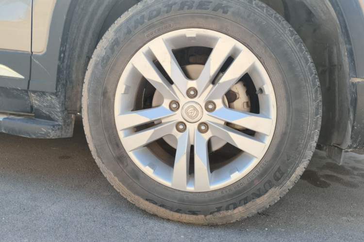 Used CHANGAN CS75 2017 Shangkui Edition 1.5T Automatic Fengxiang Model Right Front Wheel Hub