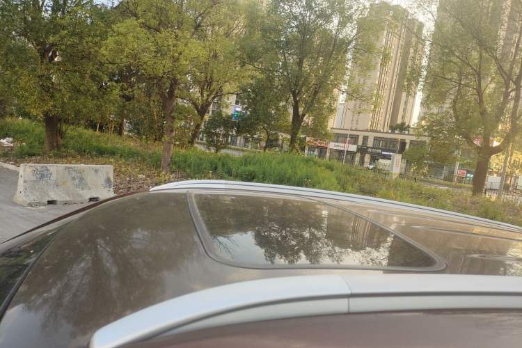 Used CHANGAN CS75 2017 Shangkui Edition 1.5T Automatic Fengyue Model Roof
