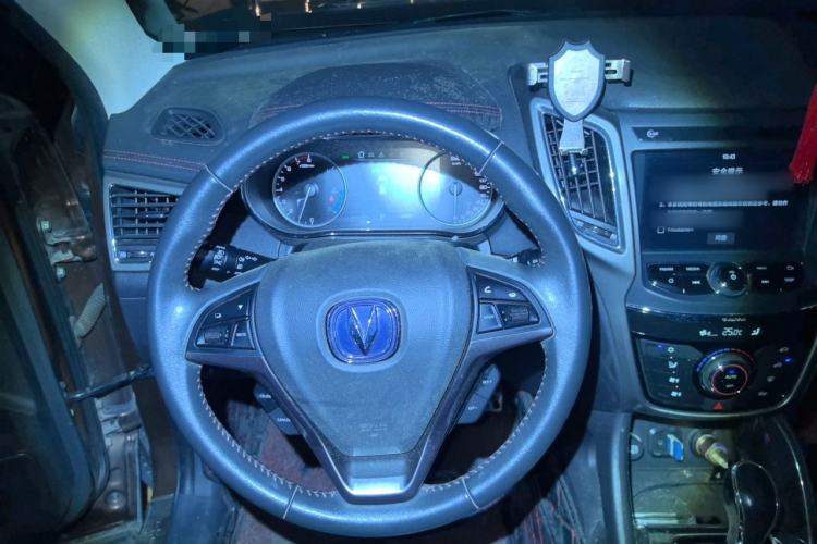 Used CHANGAN CS75 2017 Shangkui Edition 1.5T Automatic Fengxiang Model Steering Wheel