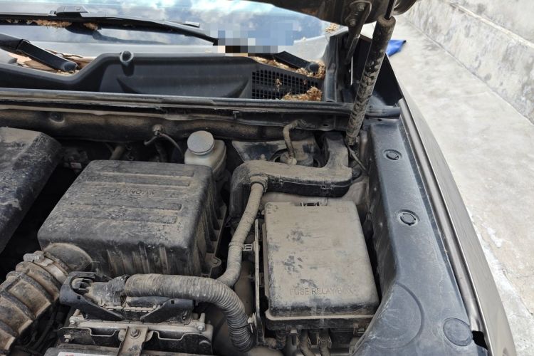 Used CHANGAN CS75 2017 Shangkui Edition 1.5T Automatic Fengxiang Model Engine Bay Left