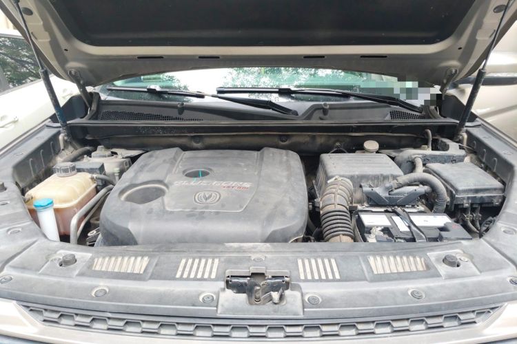 Used CHANGAN CS75 2017 Shangkui Edition 1.5T Manual Fengxiang Model Engine Bay