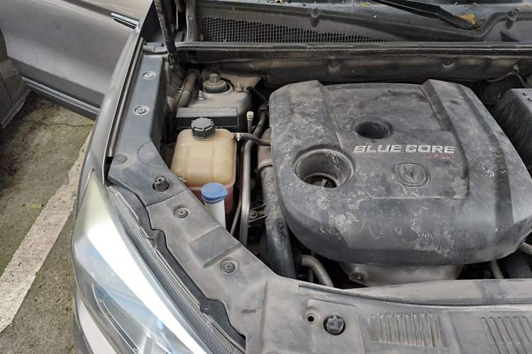 Used CHANGAN CS75 2017 Shangkui Edition 1.5T Automatic Fengxiang Model Engine Bay Right