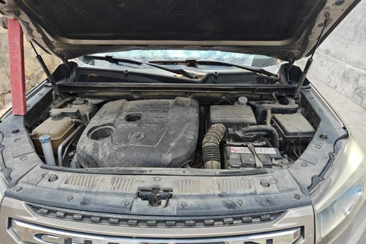 Used CHANGAN CS75 2017 Shangkui Edition 1.5T Automatic Fengxiang Model Engine Bay