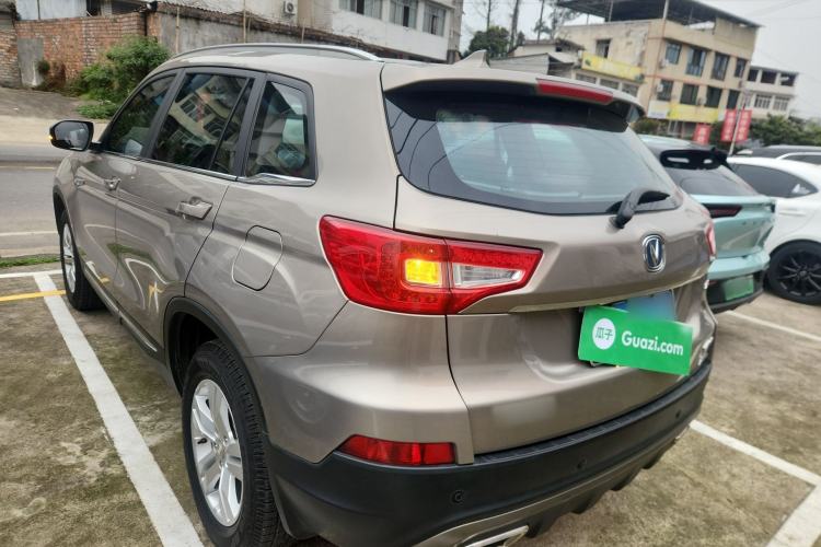 Used CHANGAN CS75 2017 Shangkui Edition 1.5T Automatic Fengyue Model Exterior 2
