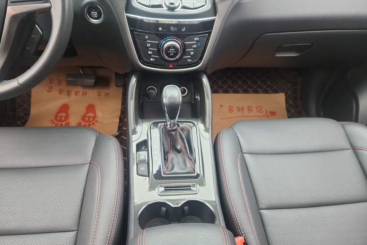 Used CHANGAN CS75 2017 Shangkui Edition 1.5T Automatic Fengyue Model Gear Lever